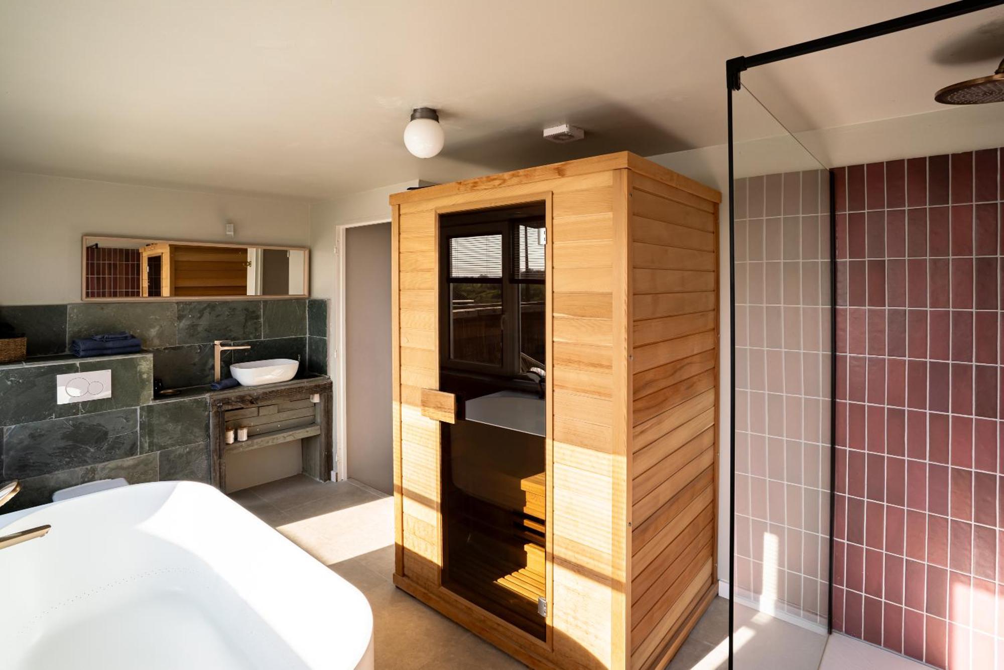 Maas Suites Lanaken Bagian luar foto